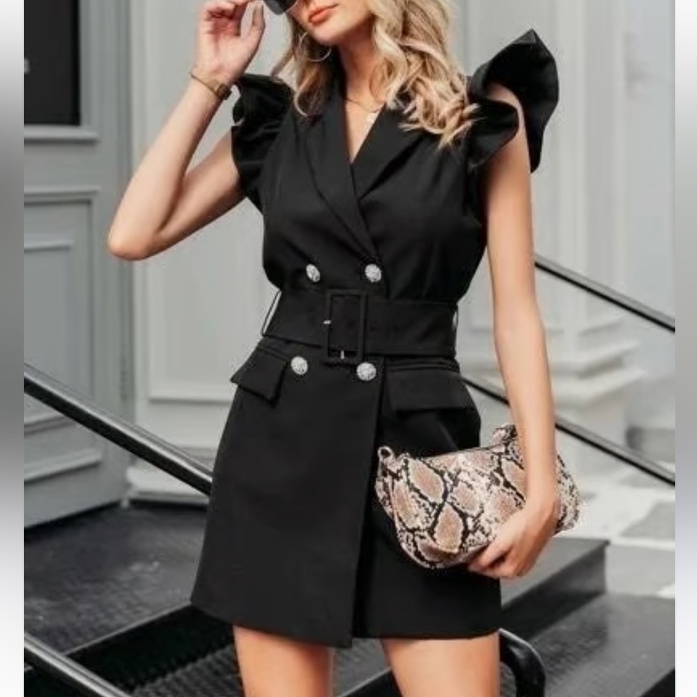 Zara Black Sleeveless Double-Breasted Mini Dress with Statement Belt